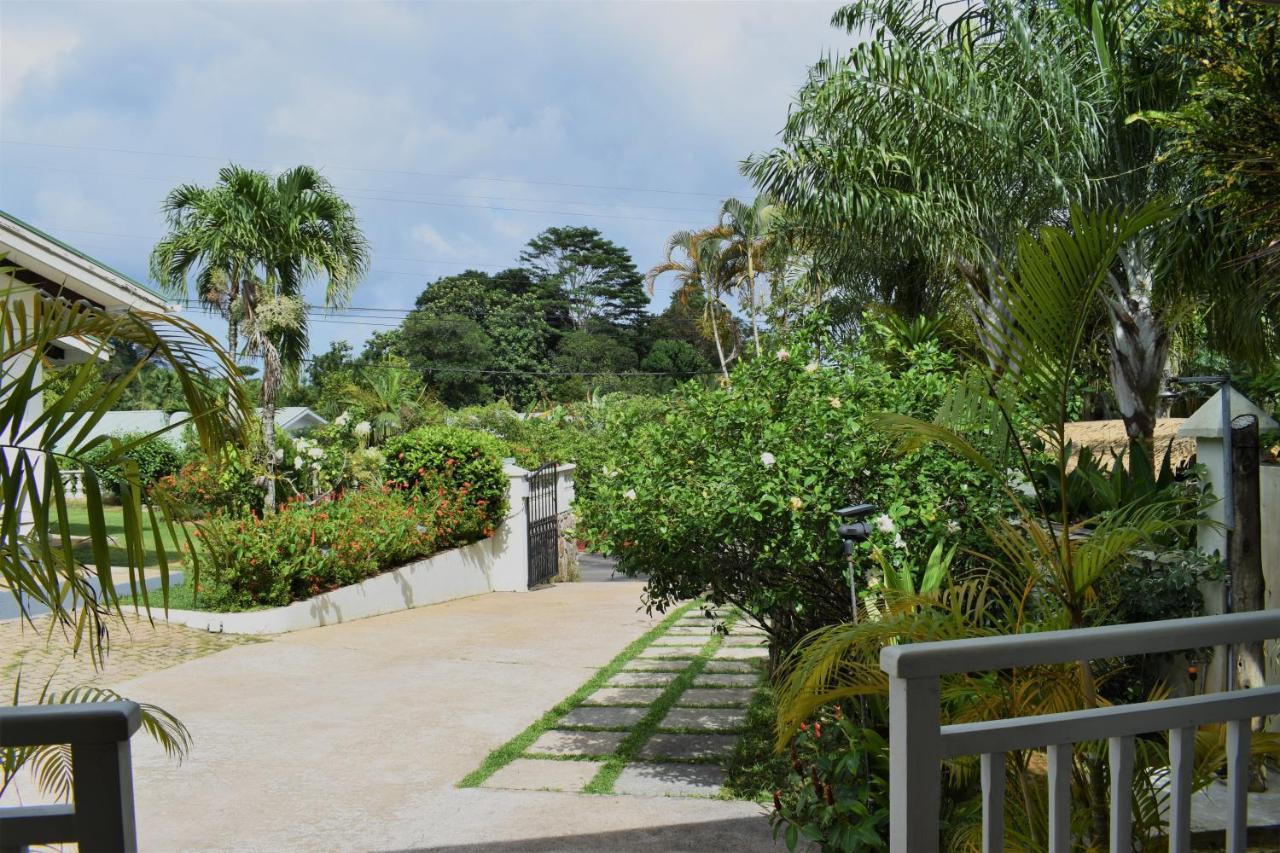Sunbird Bungalow Anse Boileau Bagian luar foto