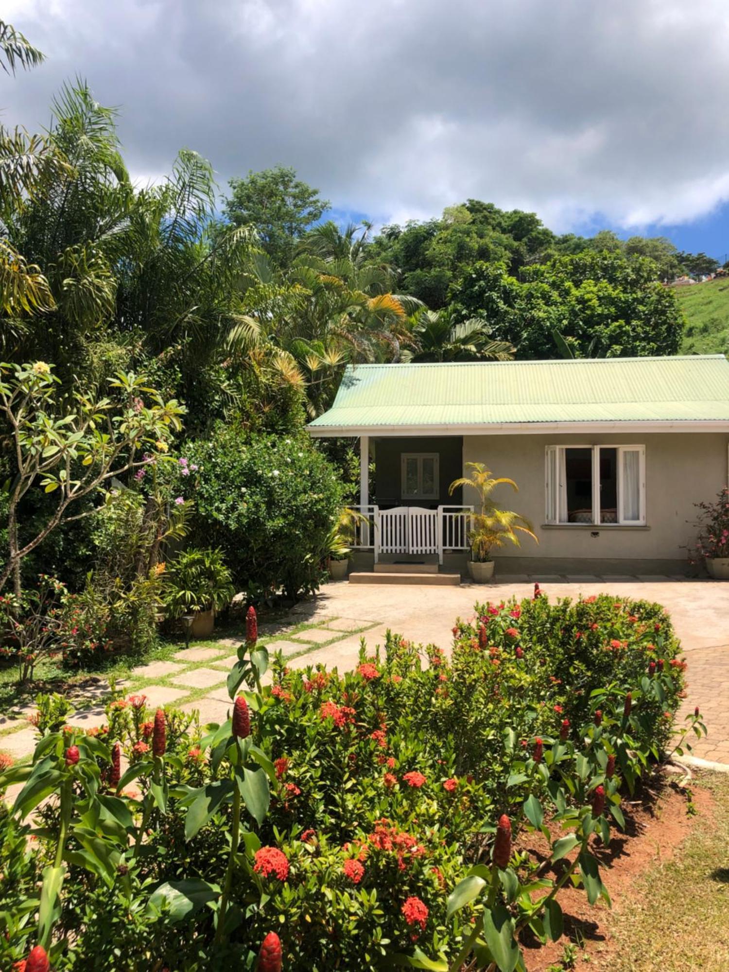 Sunbird Bungalow Anse Boileau Bagian luar foto